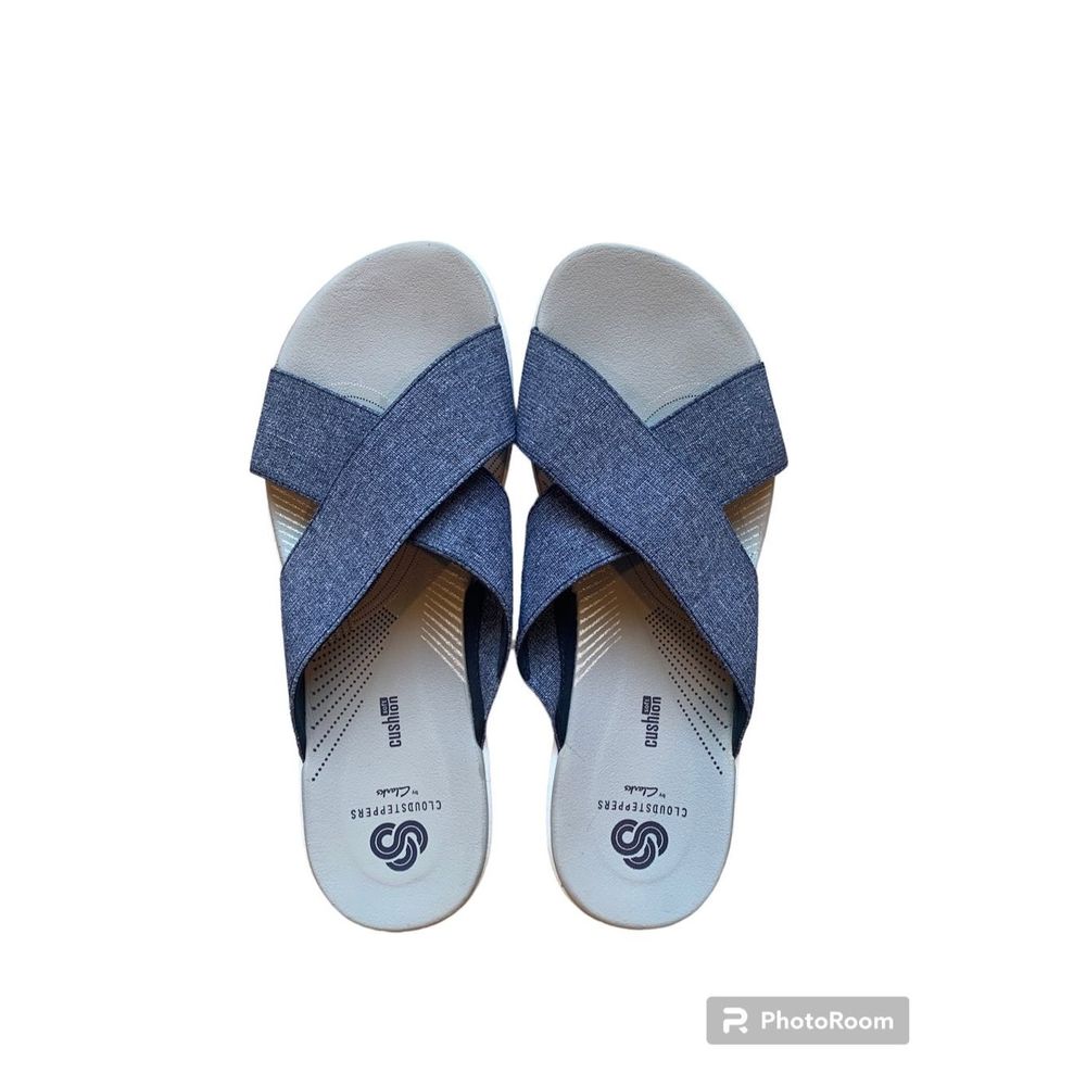 Clarks Cloudstepper Comfort Wedge Sandal Soft Cushion - blue - size 8